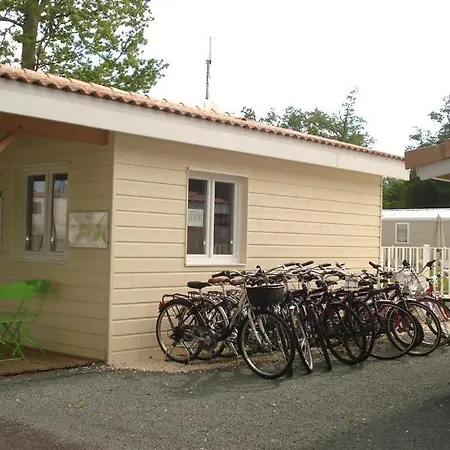 Les Chevrefeuilles - Maeva ロワイヤン